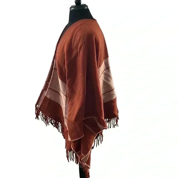 American Eagle Rust Striped Fringe Poncho Shawl Size One Size - Picture 2 of 8